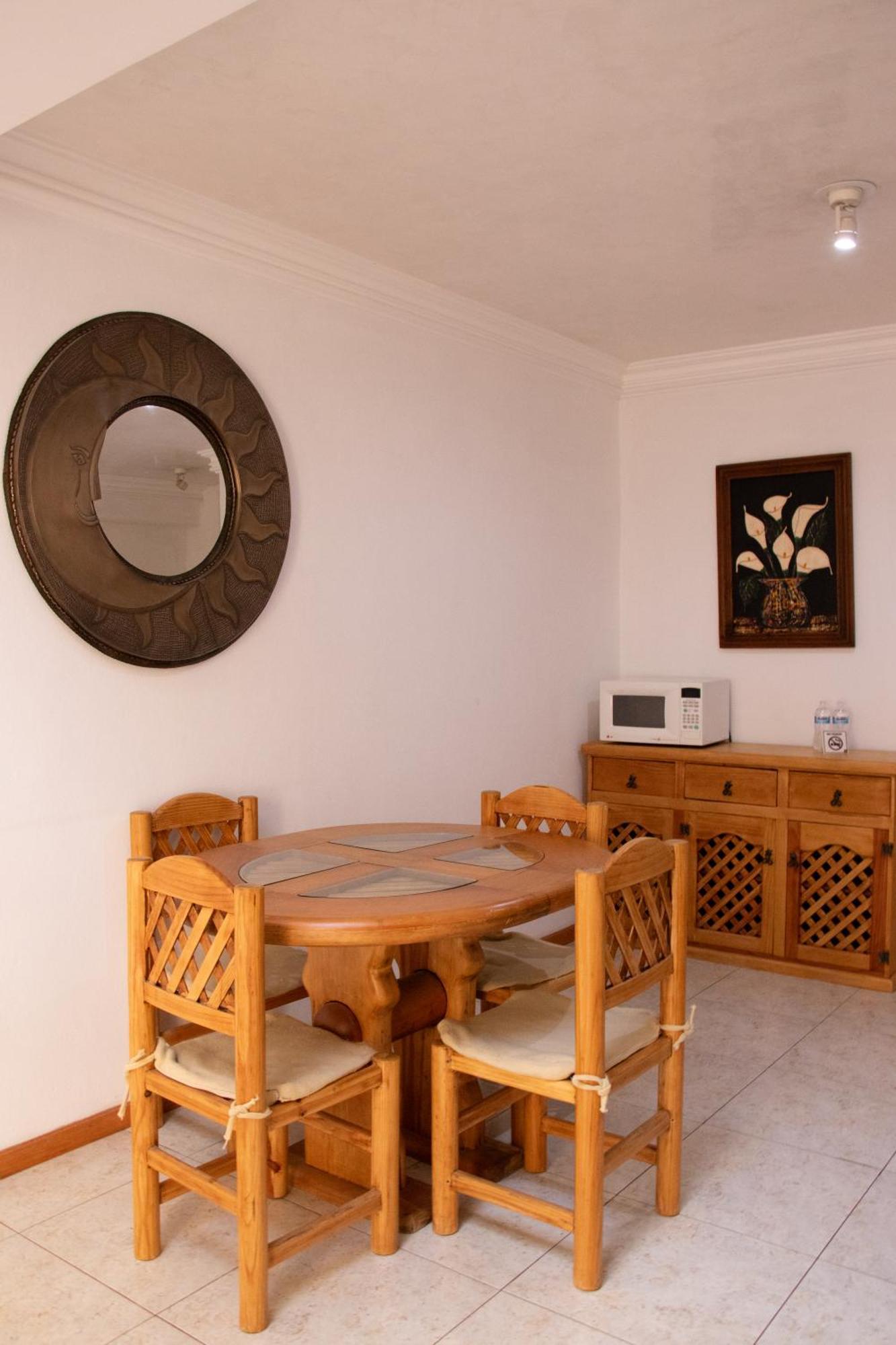 Suites Sevilla Πουέμπλα Εξωτερικό φωτογραφία