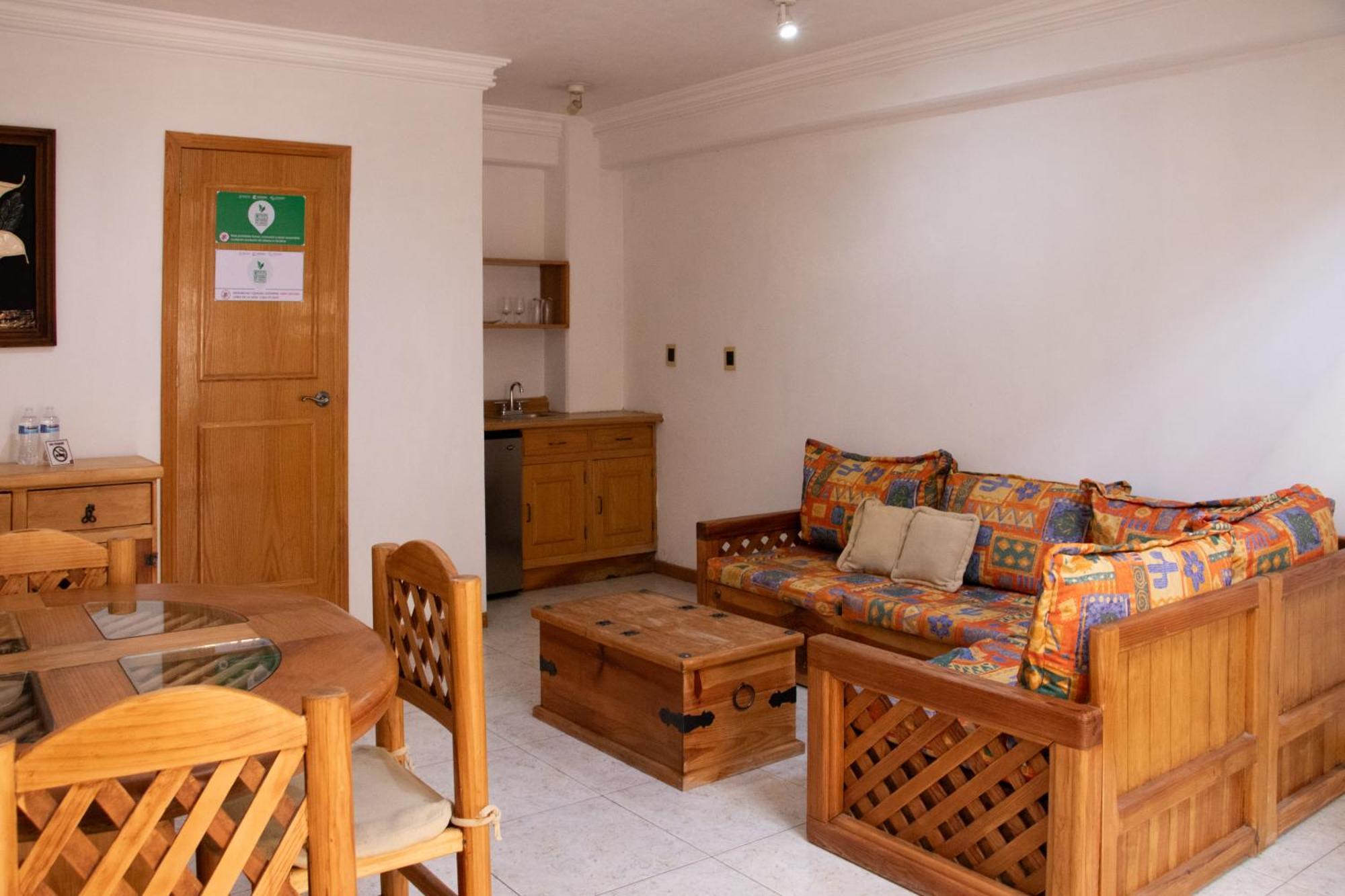 Suites Sevilla Πουέμπλα Εξωτερικό φωτογραφία